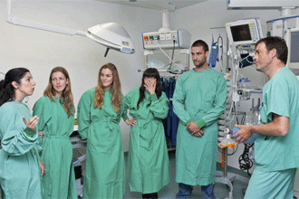 Enfermeras españolas en el Hospital Universitario de Erlangen, en Alemania